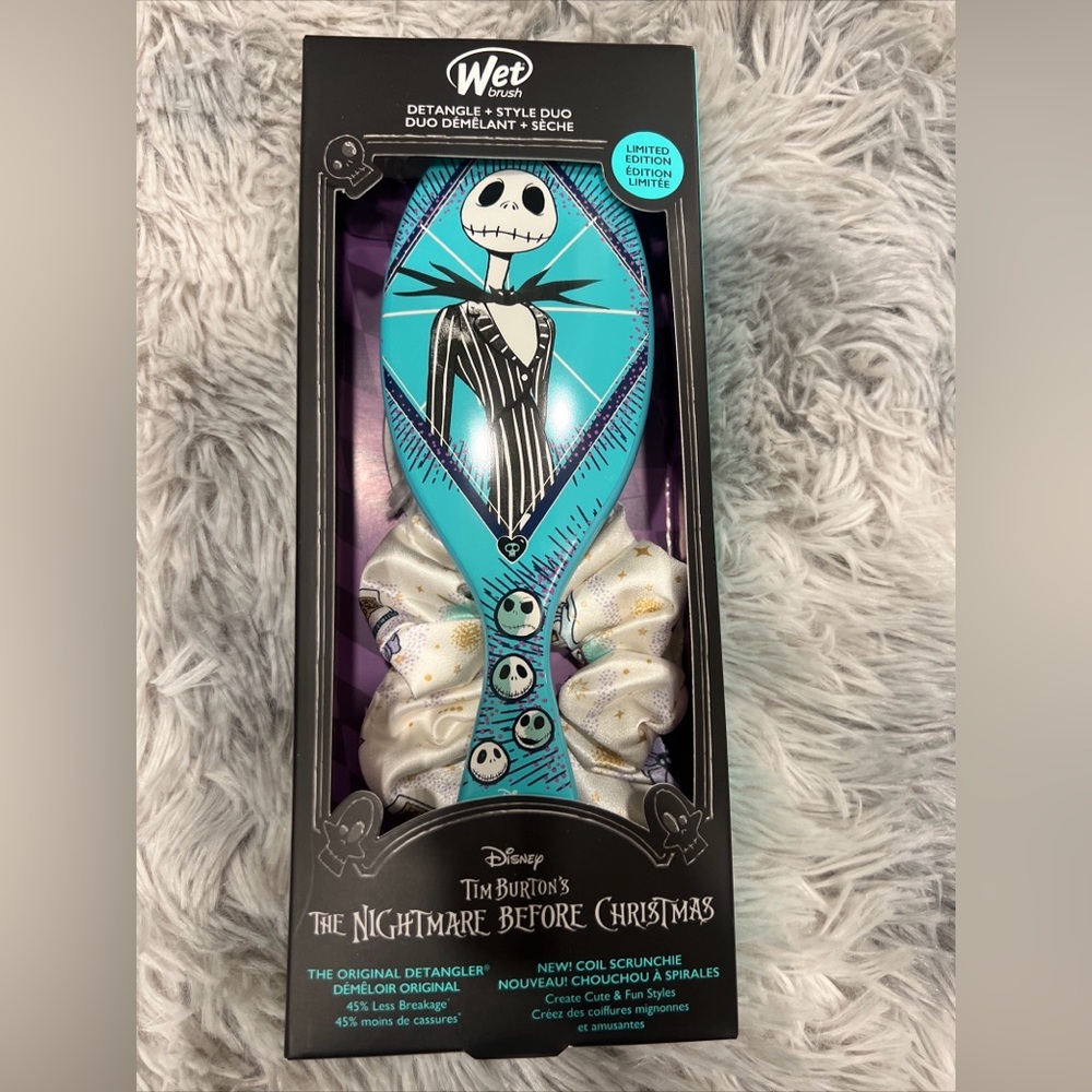 Wet Brush Nightmare Before Christmas Jack Kit Detangling Hair Brush & Scrunchie